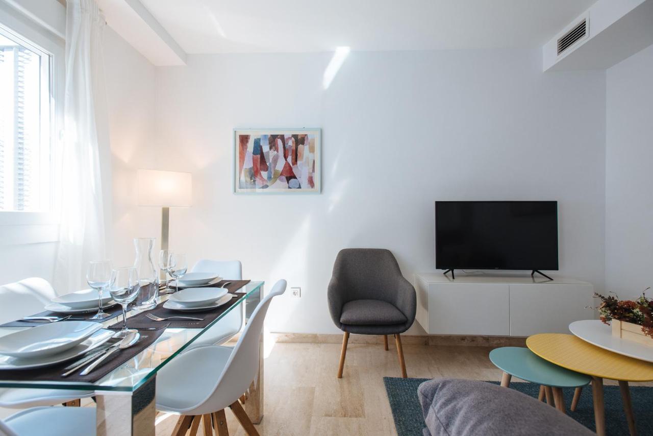 Triana Home Sevilla Bagian luar foto