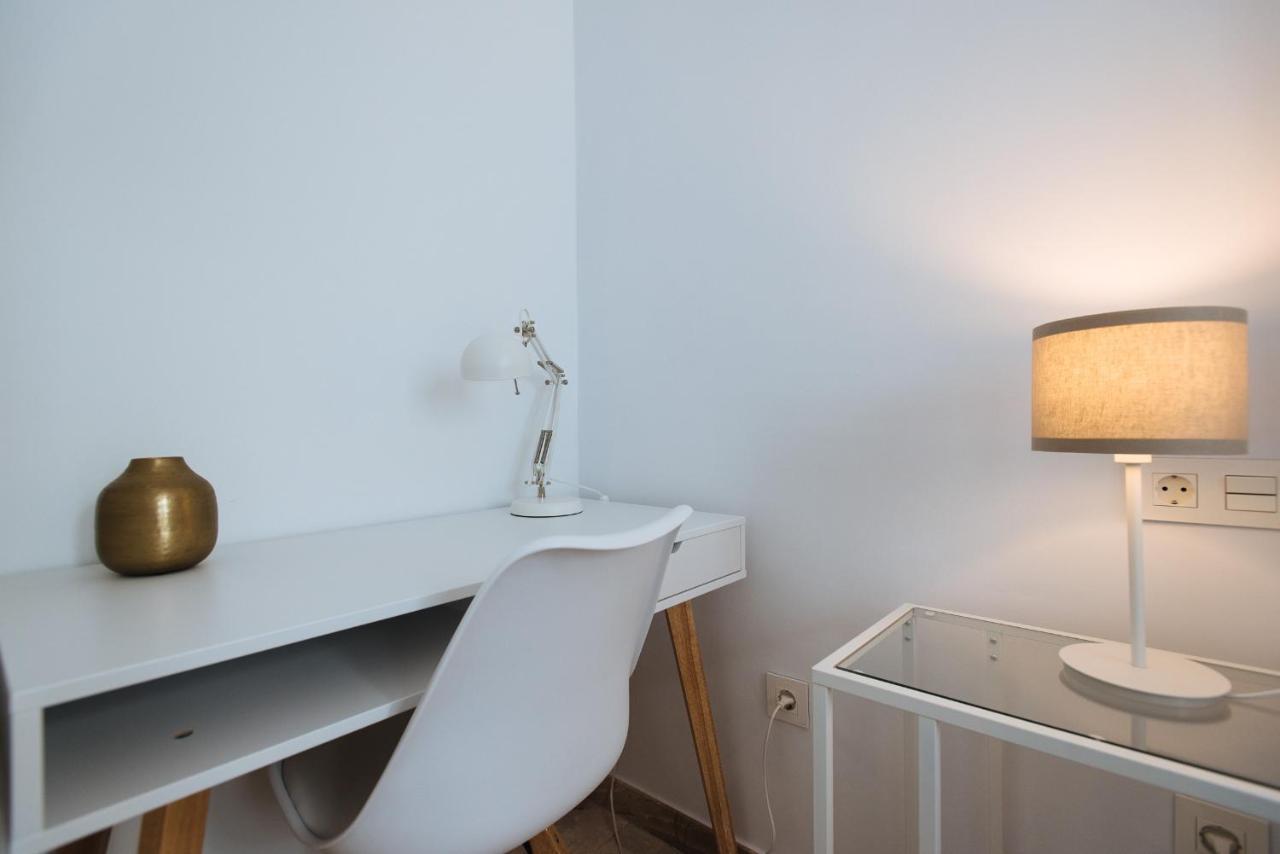Triana Home Sevilla Bagian luar foto