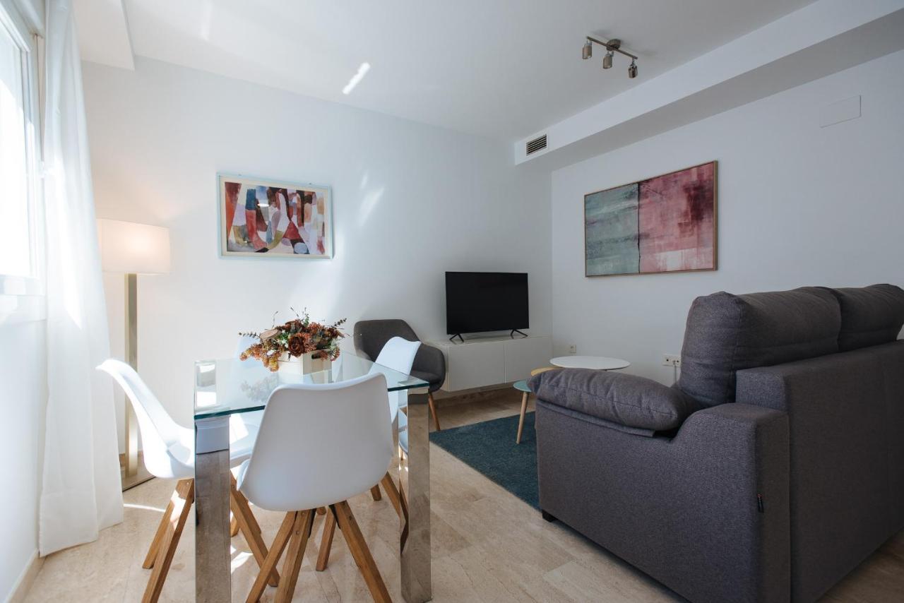 Triana Home Sevilla Bagian luar foto
