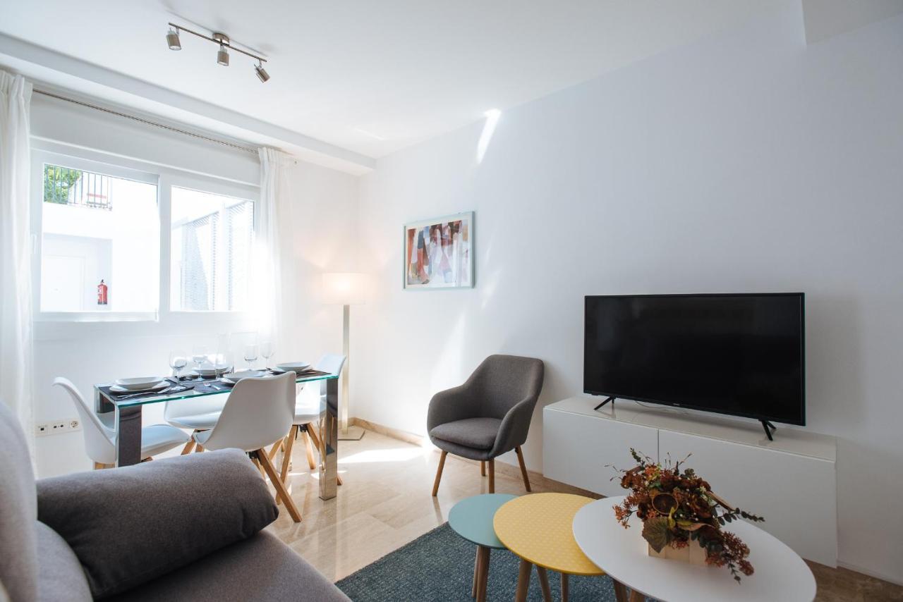 Triana Home Sevilla Bagian luar foto